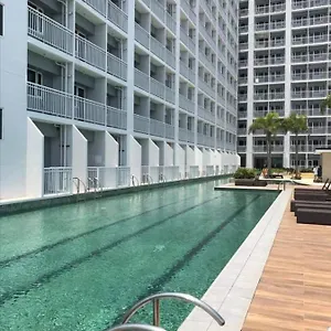 Breeze Residences By Cs Luxe Apartment