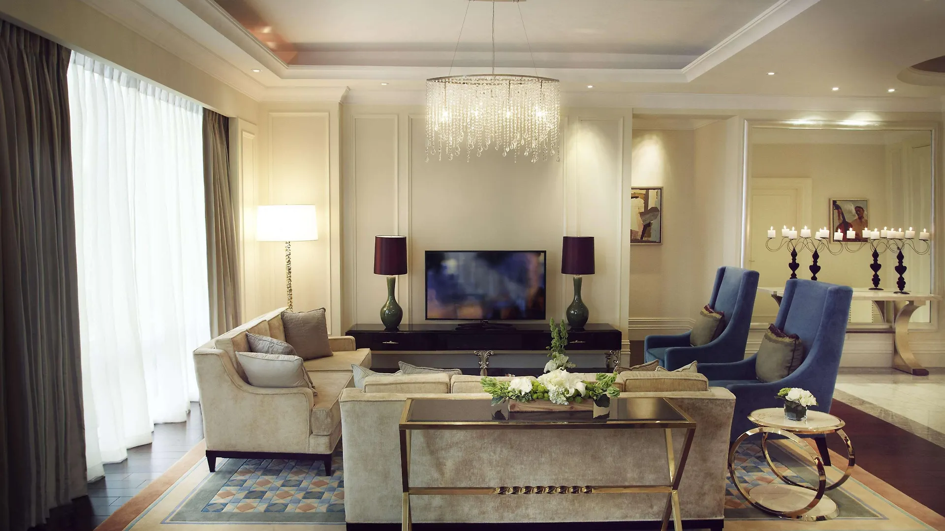 Raffles Makati Hotel Makati City 5*,