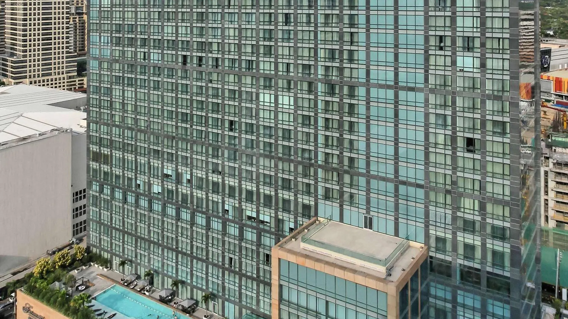 *****  Raffles Makati Hotel Makati City Philippines
