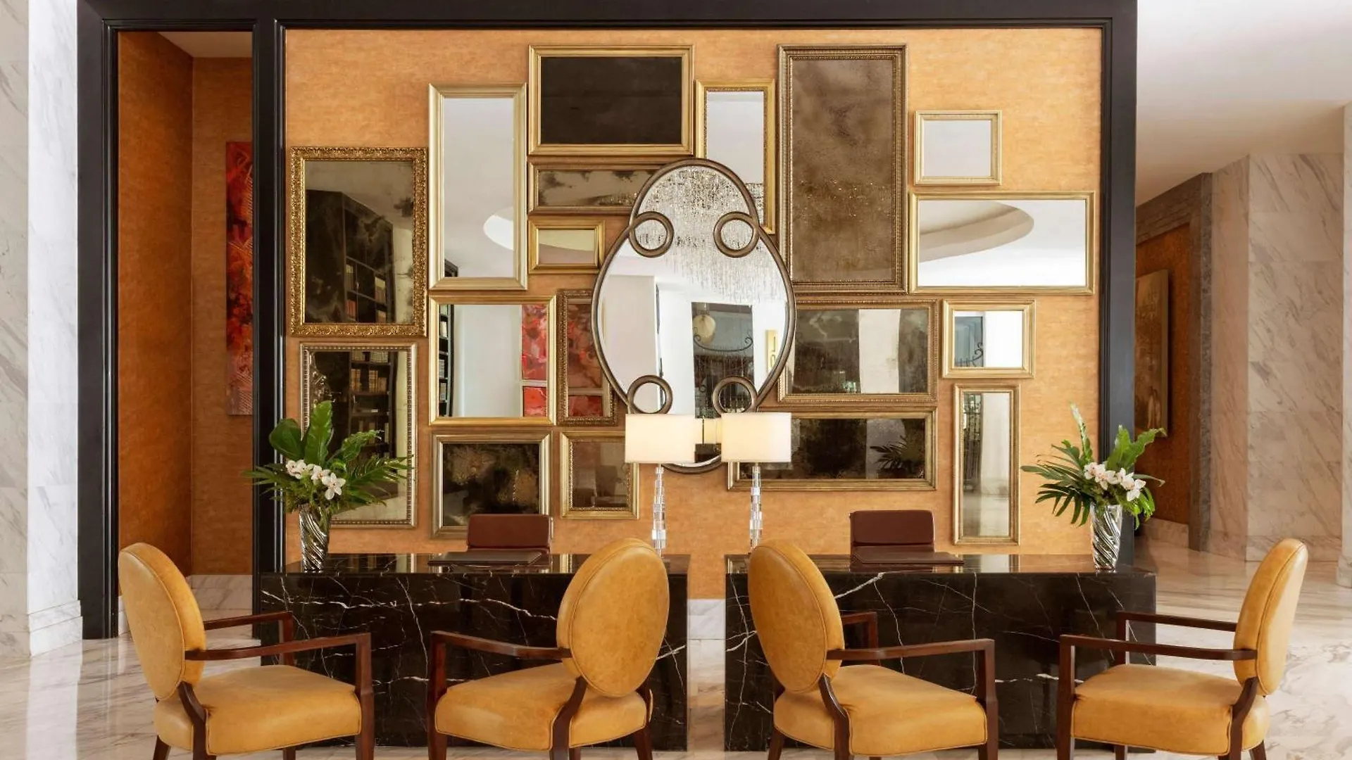 Raffles Makati Hotel Makati City 5*,